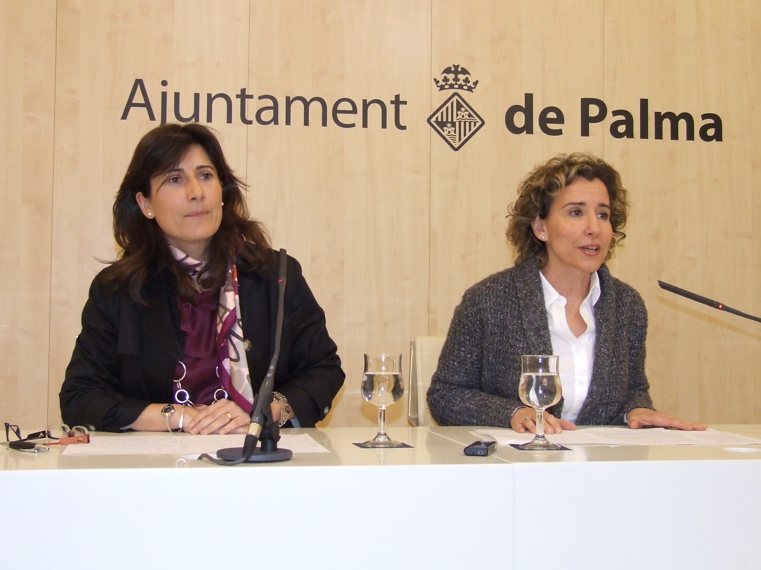 Das Verteidigungsministerium und das Rathaus von Palma treffen ein Abkommen zur Verringerung um die Hälte der Anzahl der geplanten Wohnungen in Son Busquets
